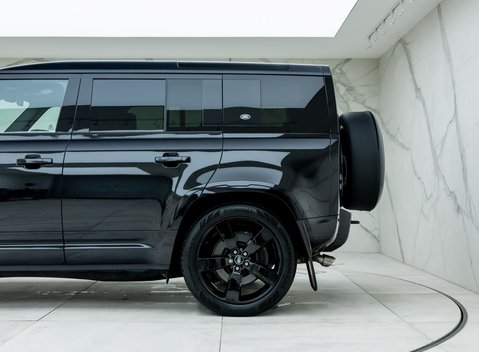 Land Rover Defender 110 V8 P525 32