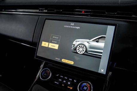 Land Rover Range Rover Sport 3.0 P400 MHEV Dynamic SE SUV 5dr Petrol Auto 4WD Euro 6 31