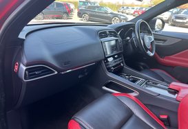 Jaguar F-Pace 3.0 V6 D300S AWD AUTO 39