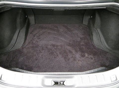 Nissan GT-R Premium Edition 10