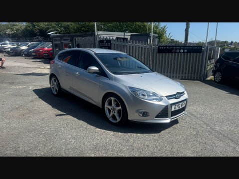 Ford Focus TITANIUM 1