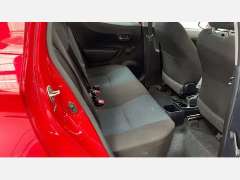 Toyota Yaris 1.33 Dual VVT-i TR Hatchback 5dr Petrol Manual Euro 5 (101 ps) 12