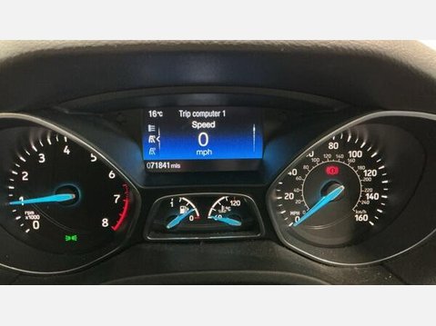 Ford Focus 1.0T EcoBoost Titanium Euro 6 (s/s) 5dr 6