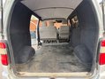 Toyota Hiace 2.5 Hiace 280 D-4D 95 SWB 9