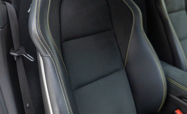 Porsche Cayman GT4 (718) 16