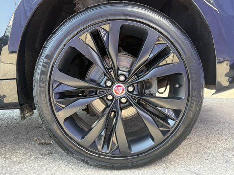 Jaguar F-Pace 2.0 D200 MHEV R-Dynamic HSE SUV 5dr Diesel Auto AWD Euro 6 (s/s) (204 ps) 15