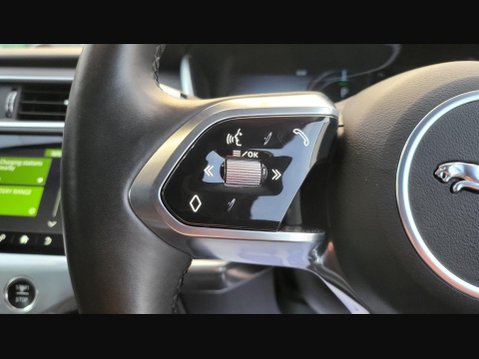 Jaguar I-Pace SE 27