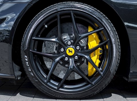 Ferrari F12 Berlinetta 10