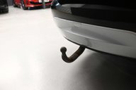 Land Rover Discovery 3.0 Discovery Luxury HSE TD6 Auto 4WD 5dr 35