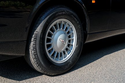 Aston Martin Lagonda Series IV 9
