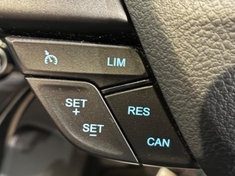 Ford Grand C-Max 1.5 TDCi Titanium Euro 6 (s/s) 5dr 32