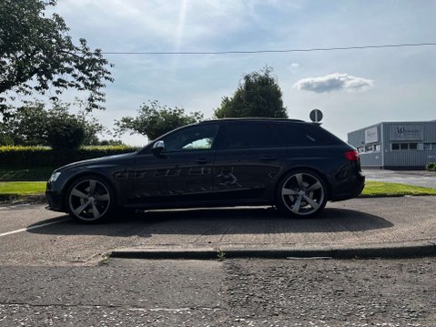 Audi RS4 4.2 RS 4 FSI Quattro Auto 4WD 5dr 31