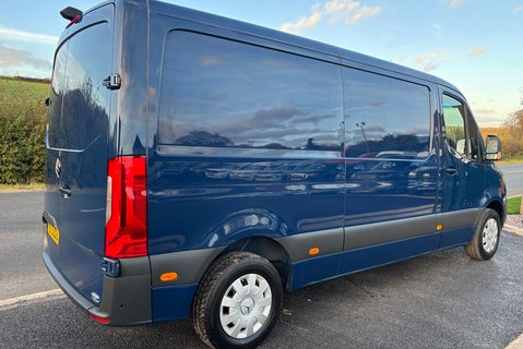 Mercedes-Benz Sprinter 315 Cdi Premium Mwb Lr Panel Van 2
