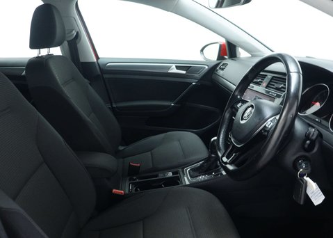 Volkswagen Golf 1.5 TSI EVO SE Nav Hatchback 5dr Petrol DSG Euro 6 (s/s) (150 ps) 44