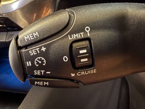 Peugeot 3008 1.2 3008 GT Line S/S 5dr 31