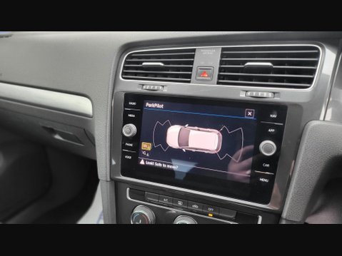 Volkswagen Golf SE NAVIGATION TSI BLUEMOTION TECHNOLOGY 23