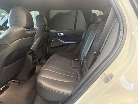 BMW X5 3.0 X5 xDrive 30d M Sport MHEV Auto 4WD 5dr 11