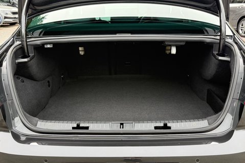 Volkswagen Passat GTE DSG - VAT Q - 1 OWNER - PLUG IN HYBRID - 3 IN STOCK 23