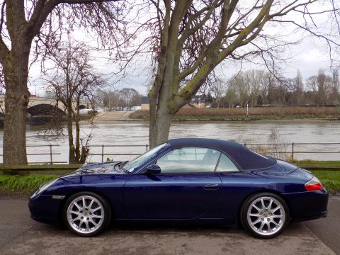 Porsche 911 CARRERA 2 CONVERTIBLE 9