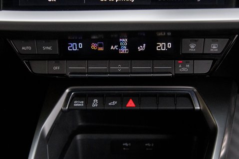 Audi A3 SPORTBACK TFSI E S LINE 34
