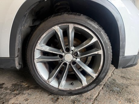 BMW X1 2.0 18d Sport xDrive Euro 5 (s/s) 5dr 3