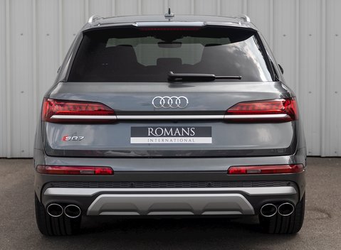 Audi SQ7 5