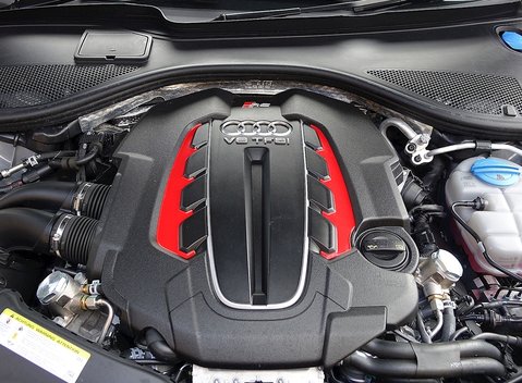 Audi RS6 Avant Performance 22