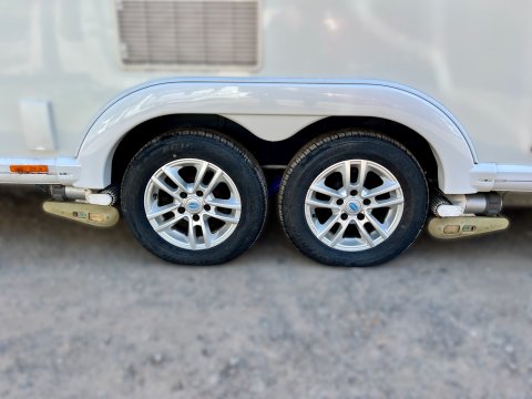 Bailey Unicorn Barcelona  6