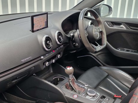 Audi RS3 2.5 TFSI Sportback 5dr Petrol S Tronic quattro Euro 6 (s/s) (400 ps) 7