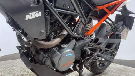 KTM Duke 2019 24k SPARE OR REPAIR PROJECT BIKE NAKED 125CC LEARNER BIKE 29