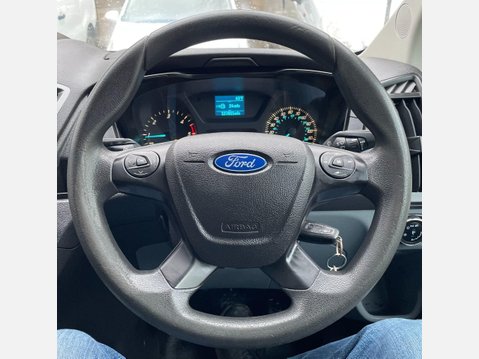 Ford Transit 2.2 TDCi 350 RWD L3 H1 Euro 5 2dr (DRW) 29