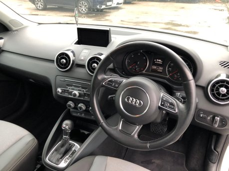 Audi A1 1.6 TDI SPORT Automatic 5dr £20 Road Tax 13