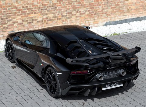 Lamborghini Aventador SVJ LP 770-4 11