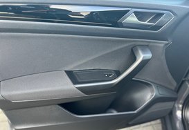 Volkswagen T-Roc BLACK EDITION 1.0 TSI 27