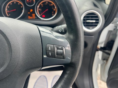 Vauxhall Corsa 1.4 16V SE Auto Euro 5 5dr 20