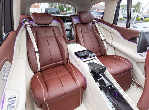 Mercedes-Benz GLS 600 First Class 15