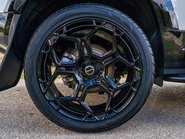 Land Rover Defender 90 Obsidian WideTrak D250 S Hardtop 5