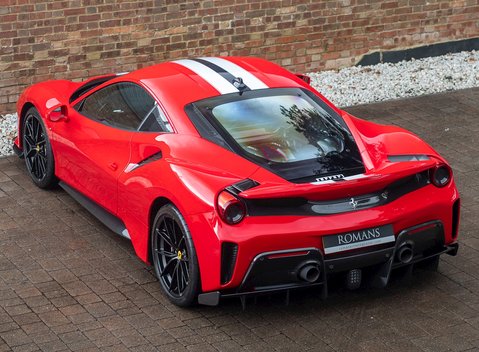 Ferrari 488 Pista 9