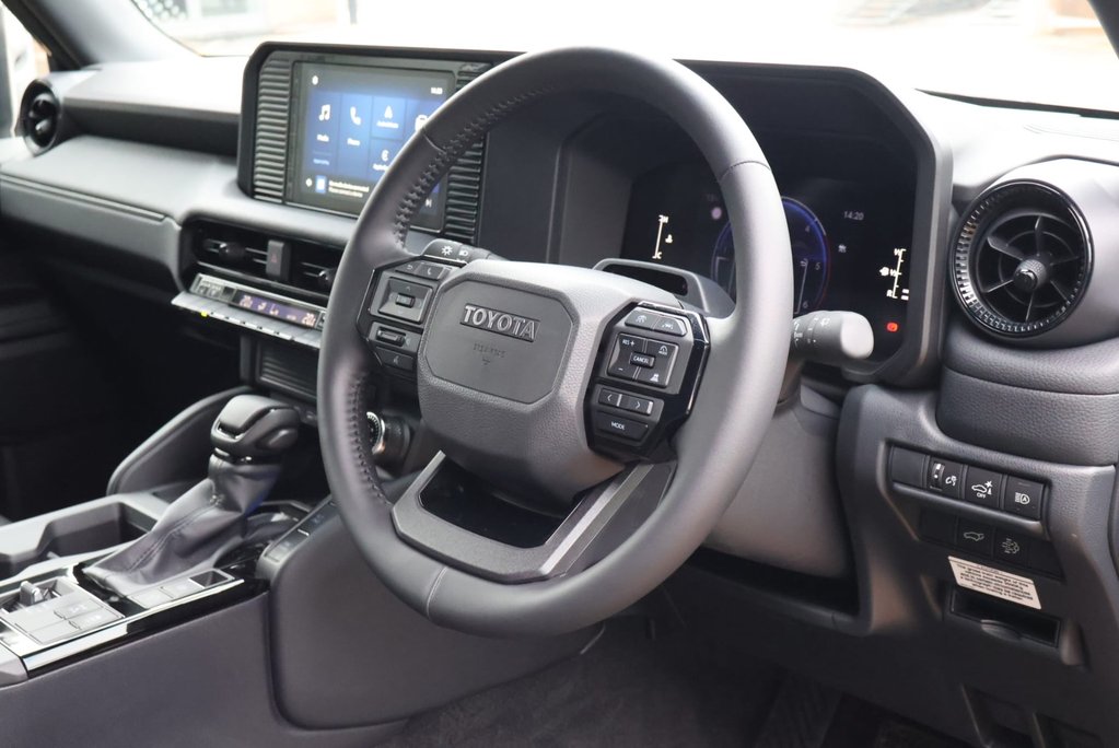 Toyota Land Cruiser  COMMERCIAL styled by seeker with rear seats world tour edition  17