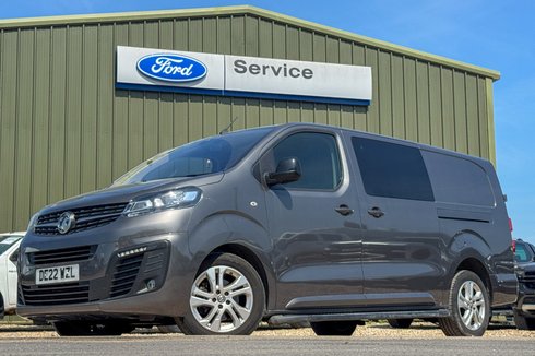 Vauxhall Vivaro Crew Cab AUTO LWB L2H1 Low Roof 3100 Air Con Alloys Sensors Cam Nav EURO 6