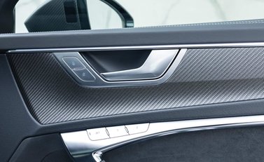 Audi RS6 Avant Performance Carbon Vorsprung 22