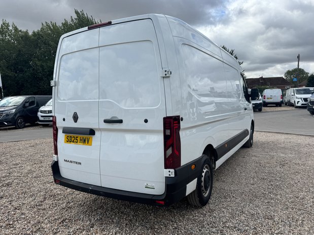Renault Master LWB L3H2 Medium Roof Advance Air Con Sensors EURO 6 6