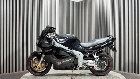 Triumph Sprint 2000 32K RUNNING SPORTS TOURER COMMUTER PROJECT BIKE 955CC 4