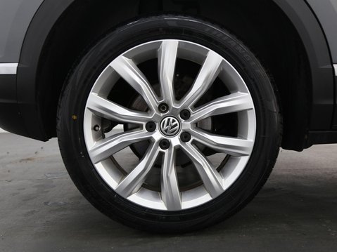 Volkswagen T-Roc 1.5 TSI EVO SEL Euro 6 (s/s) 5dr 26
