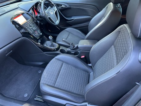 Vauxhall Astra GTC 1.4 SRI S/S 3 Dr 14