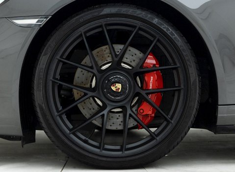 Porsche 911 Targa 4 GTS (991.2) Targa 11