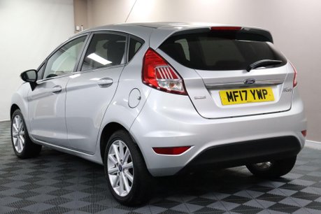 Ford Fiesta TITANIUM 10