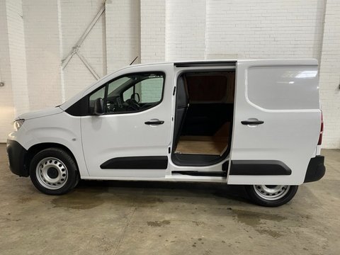 Peugeot Partner BLUEHDI PROFESSIONAL PREMIUM PLUS L1 10