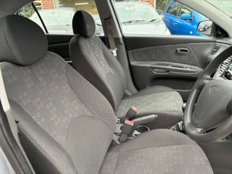 Kia Rio 1.5 CRDi 2 Hatchback 5dr Diesel Manual (119 g/km, 108 bhp) 8