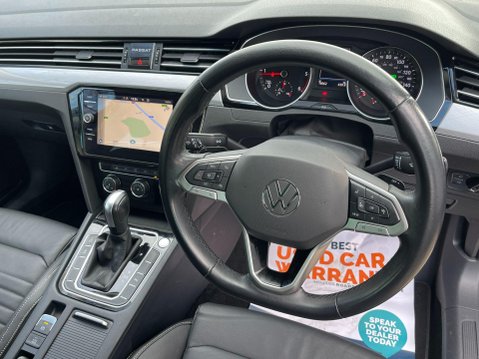 Volkswagen Passat 2.0 TDI EVO SEL DSG Euro 6 (s/s) 5dr 21